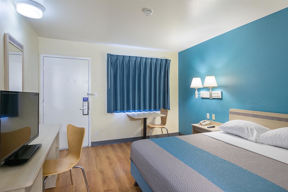 Standard Room, 1 Double Bed, Smoking