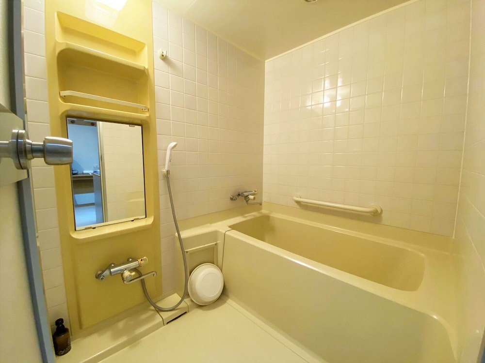 Japanese-Style Quintuple Room, East Wing, Private Bathroom photo 2