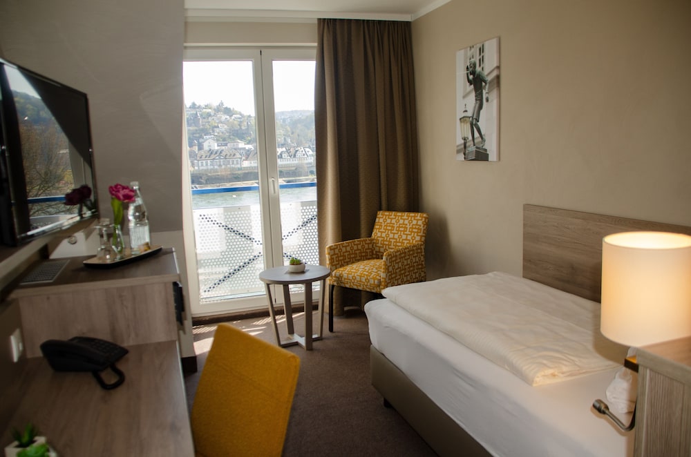 Club Single Room, River View