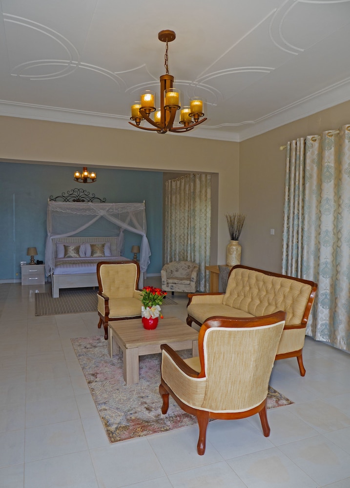 Executive Suite photo 3