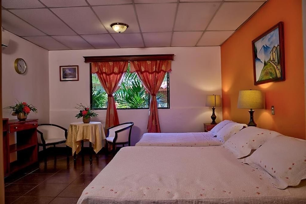 Double Room, 2 Queen Beds photo 2