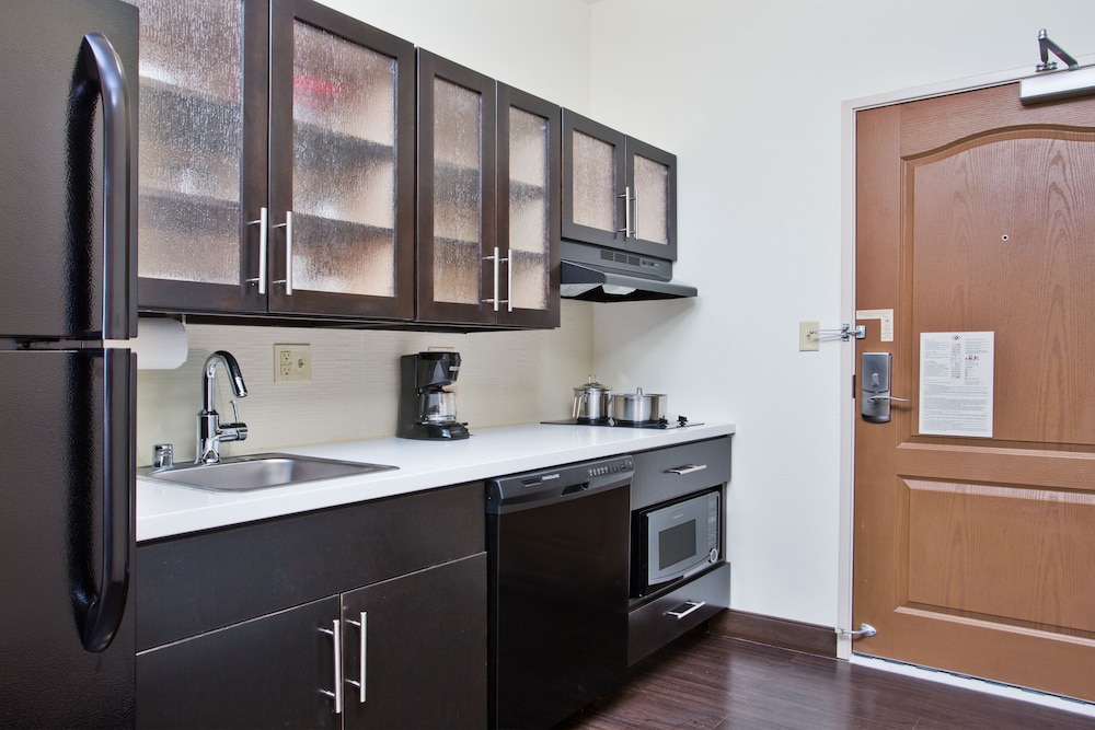 Studio Suite, 1 King Bed, Accessible (Comm, Accessible Tub)