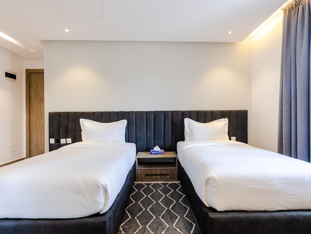 Deluxe Room - Photo 1