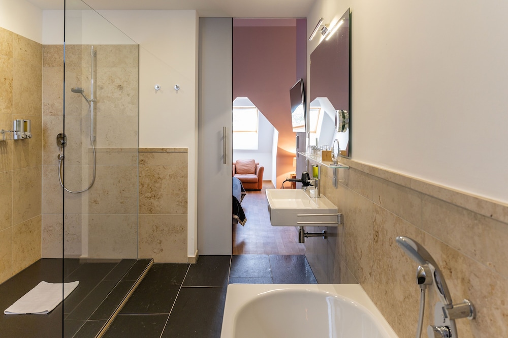 Junior Suite - Photo 7