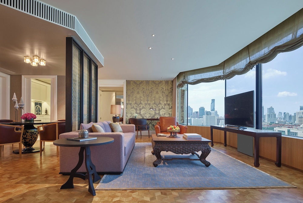 Suite (Diplomat)