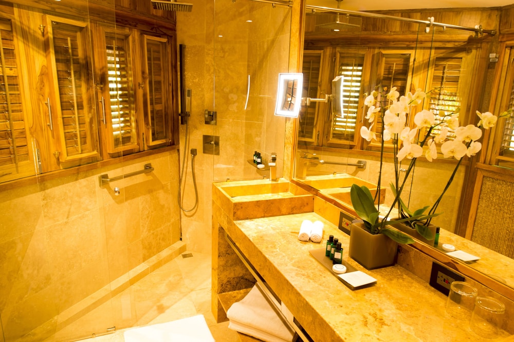 Bungalow, Private Pool (Sea Level) photo 3