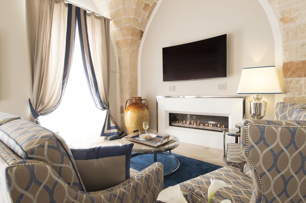 Exclusive Suite (150 metri dall'edificio principale)