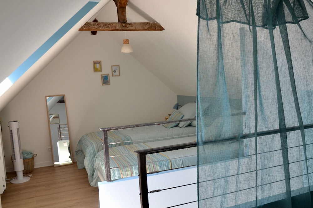 Family Quadruple Room (La Bordeta) photo 1