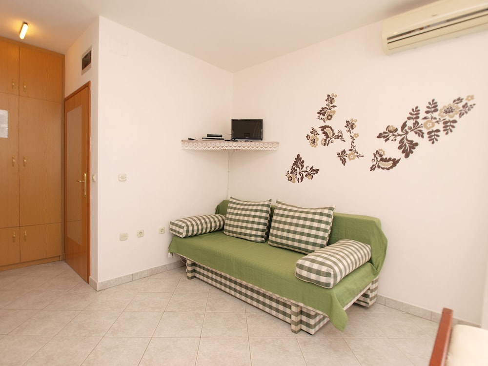 Standard Studio, 1 Bedroom (72/115)