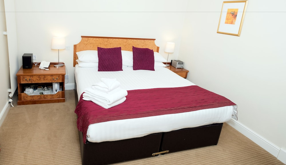 Deluxe Room, 1 King Bed, Non Smoking - Photo 2