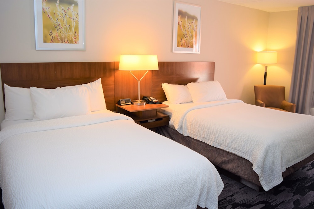 Room, 2 Double Beds (Hearing Accessible) - Photo 2