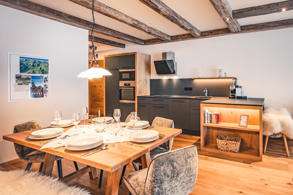 Chalet (S) photo 3