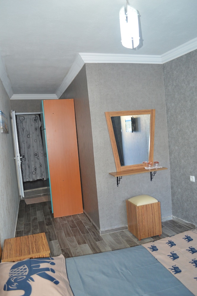 Double Room, Ground Floor photo 2