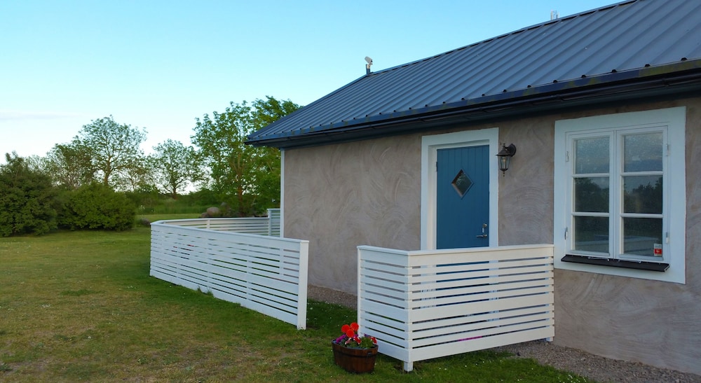 Twin Room, Shared Bathroom (Gladan) photo 3