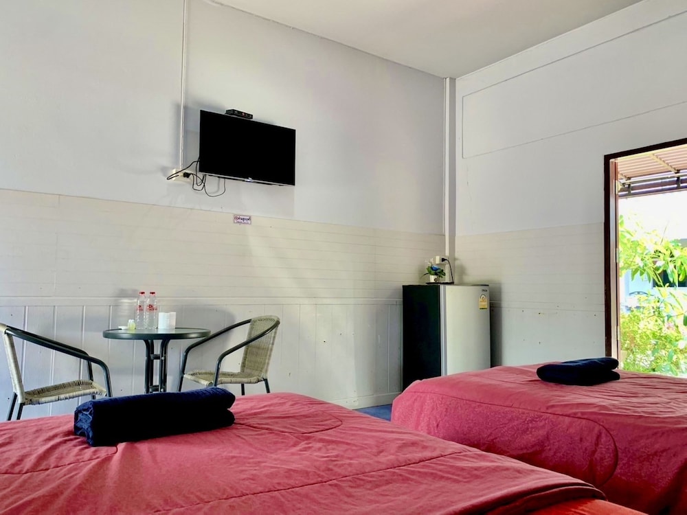 Deluxe Twin Room - Photo 6