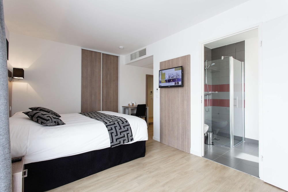 Executive Studio, 1 Queen Bed, Kitchenette photo 3