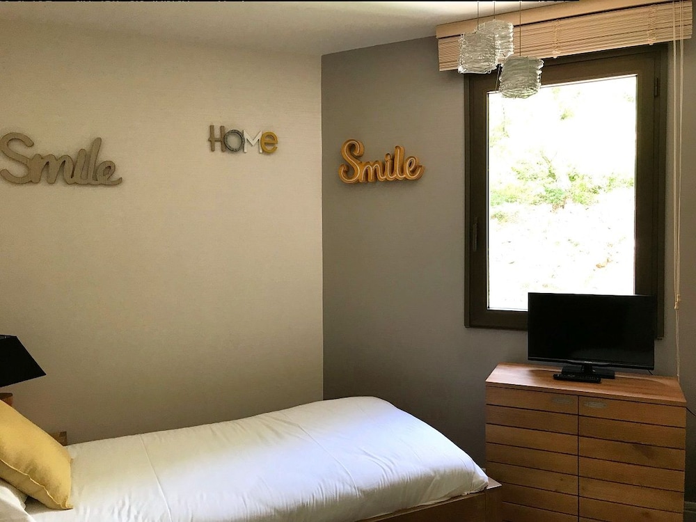 Suite, 3 Bedrooms, River View photo 1