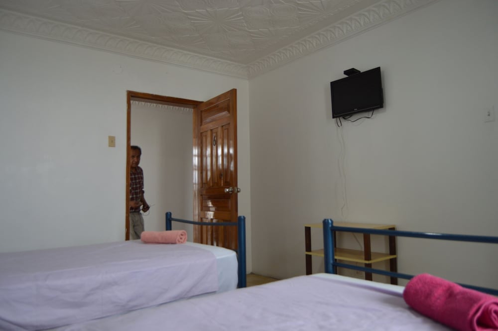 Basic Triple Room photo 3