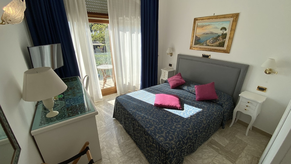 Superior Room, Balcony - Photo 4