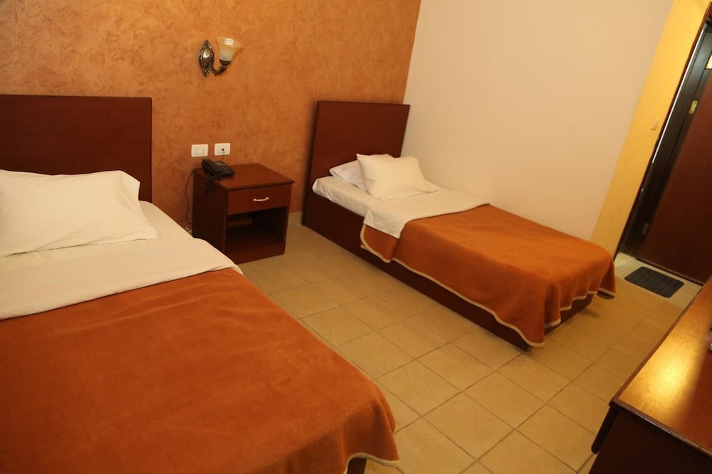 Twin Room, 2 Twin Beds