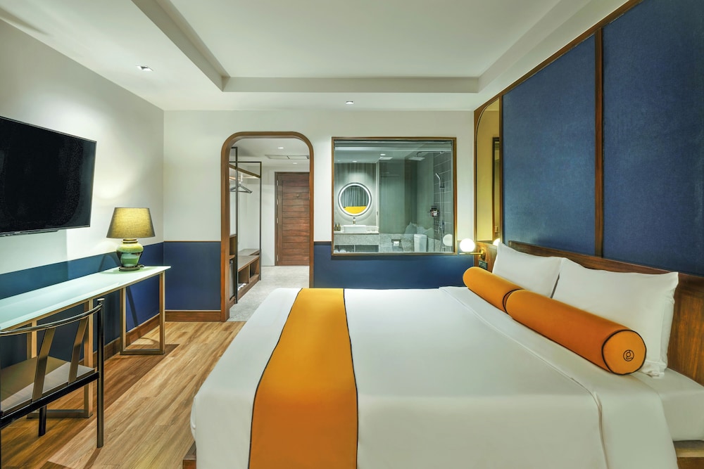 Deluxe Premier Double Bed photo 3