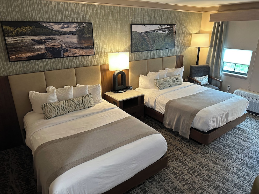 Deluxe Room, 2 Queen Beds photo 1