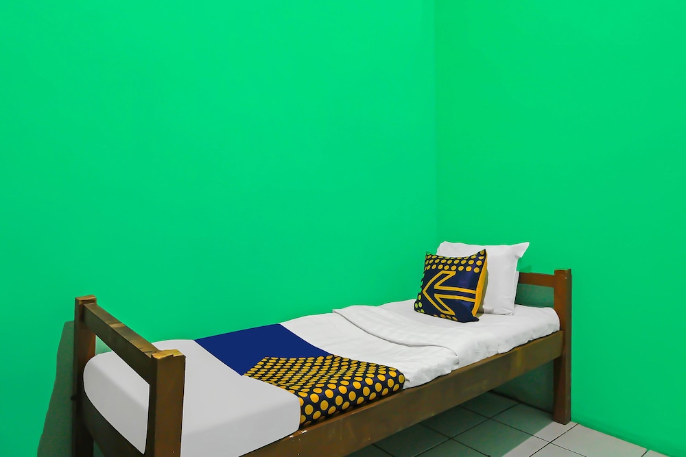 Basic Single Room photo 3