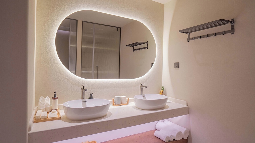 Business Suite photo 3