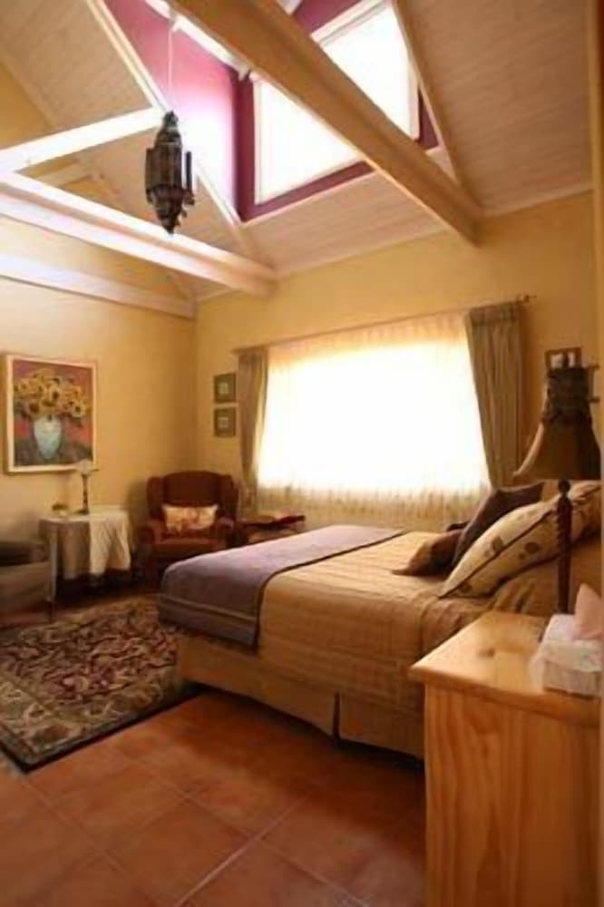 Lower Oddington Suite with Spa Bath - Photo 1
