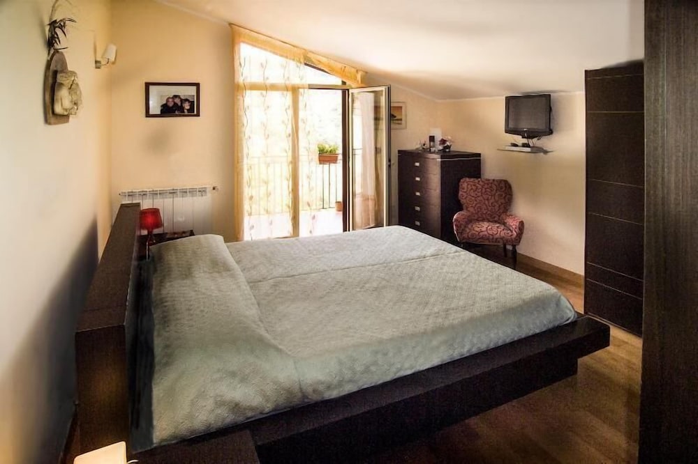 Double Room, 1 Queen Bed, Non Smoking photo 1