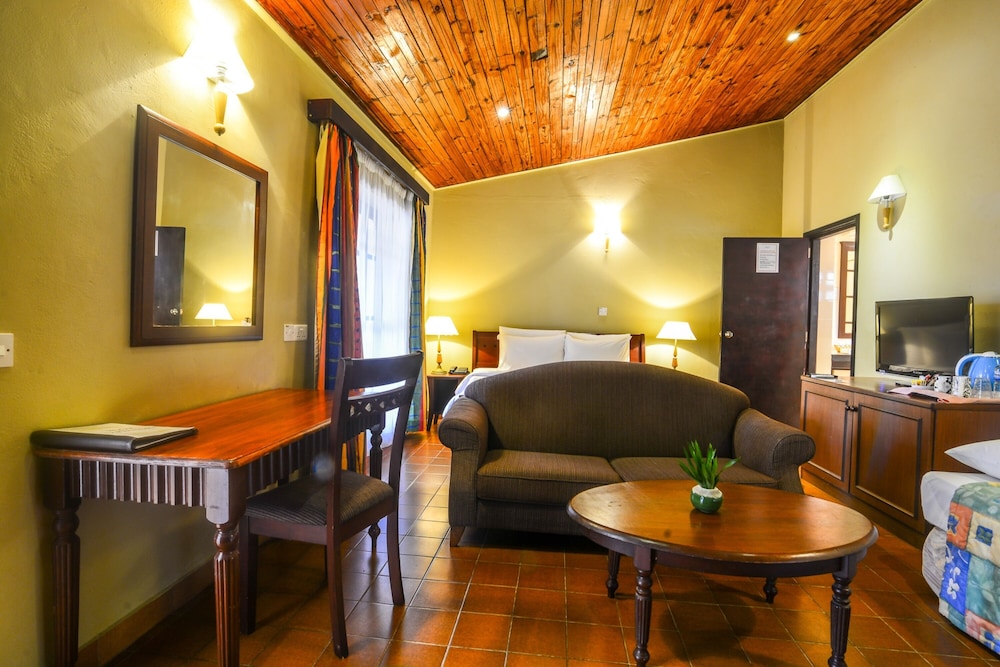 Deluxe Room - Photo 5