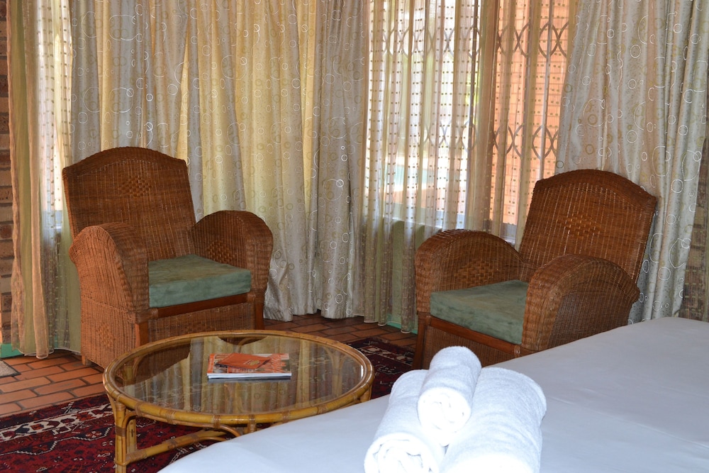 Standard Room, 1 Bedroom (Twin Room (Bath & Shower)) photo 3