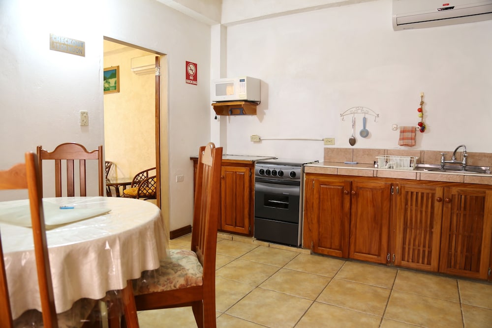Apartment, 2 Double Beds, Kitchen, Courtyard View photo 3