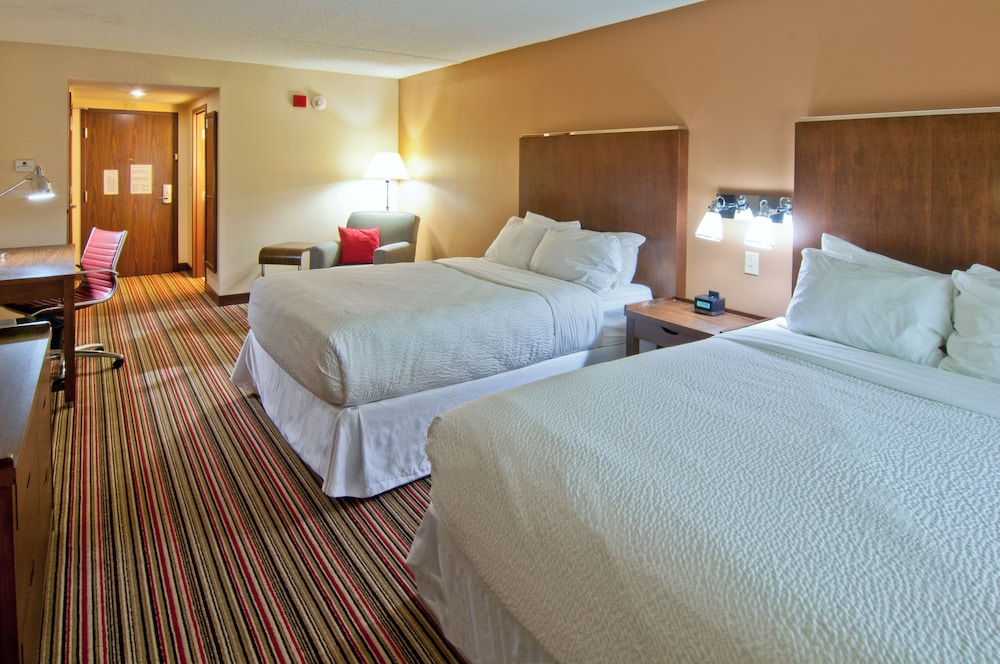 Room, 2 Queen Beds - Photo 2