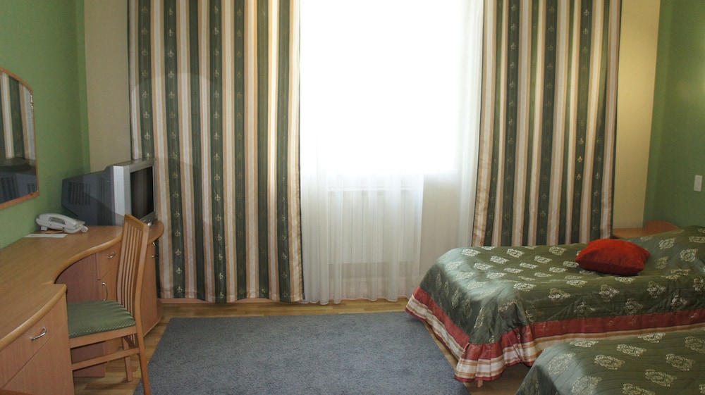 Standard Double or Twin Room photo 3