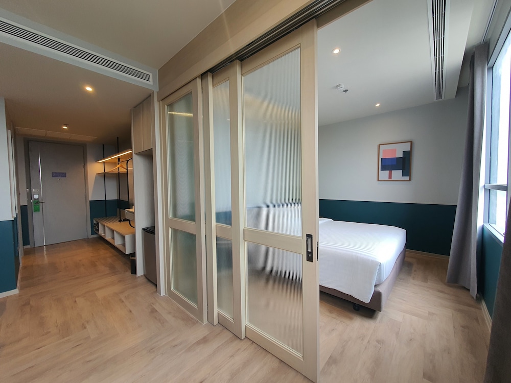 Studio Suite with Shower