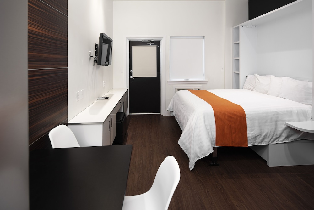 Studio Suite photo 3