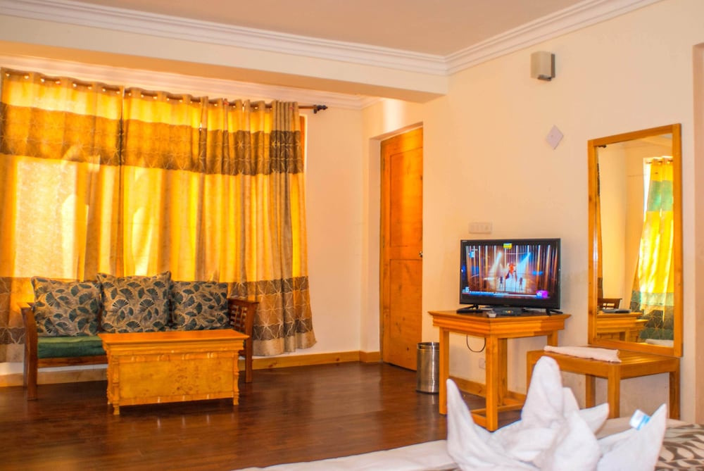 River & Himalaya View Suite photo 2