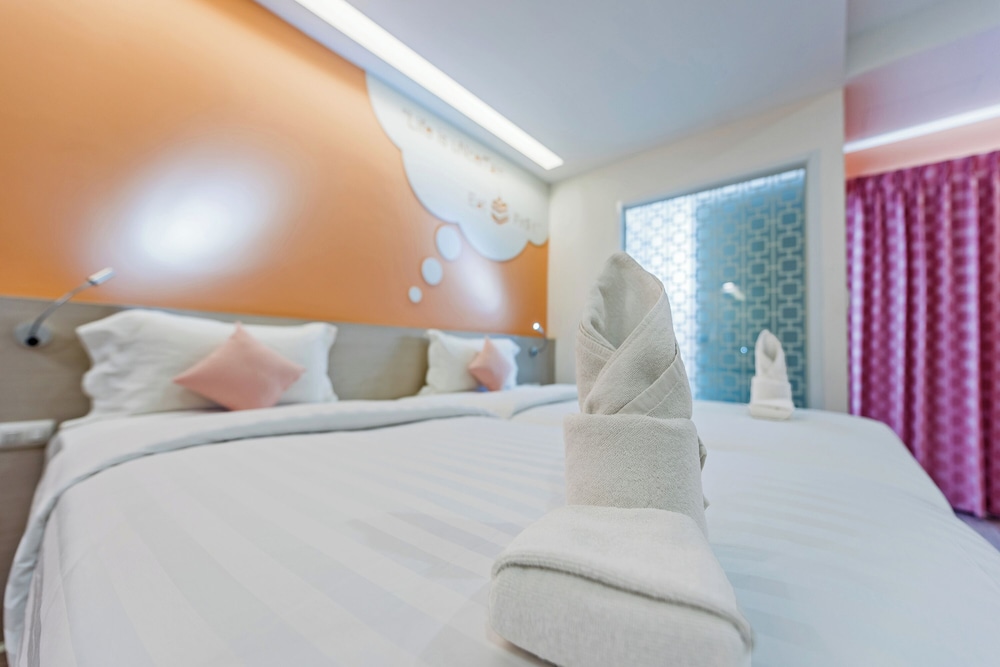 Budget Double Room - Photo 5