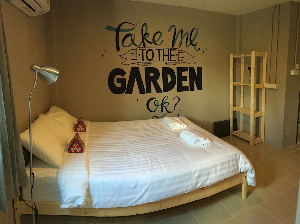 Take Me To The Garden photo 2