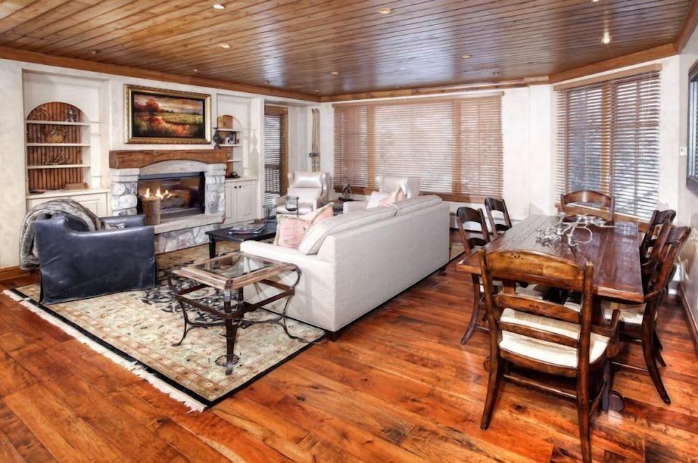 Condo (Beaver Creek Elkhorn 3 Bedroom) photo 2