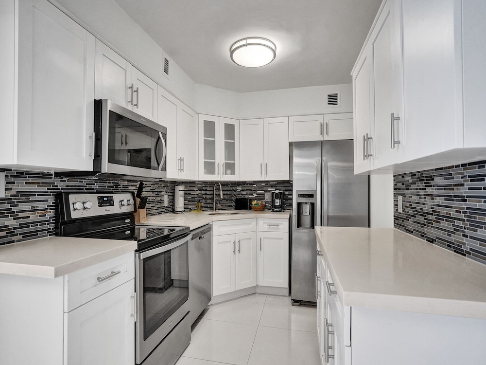 Amazing Ocean View Condo 1111