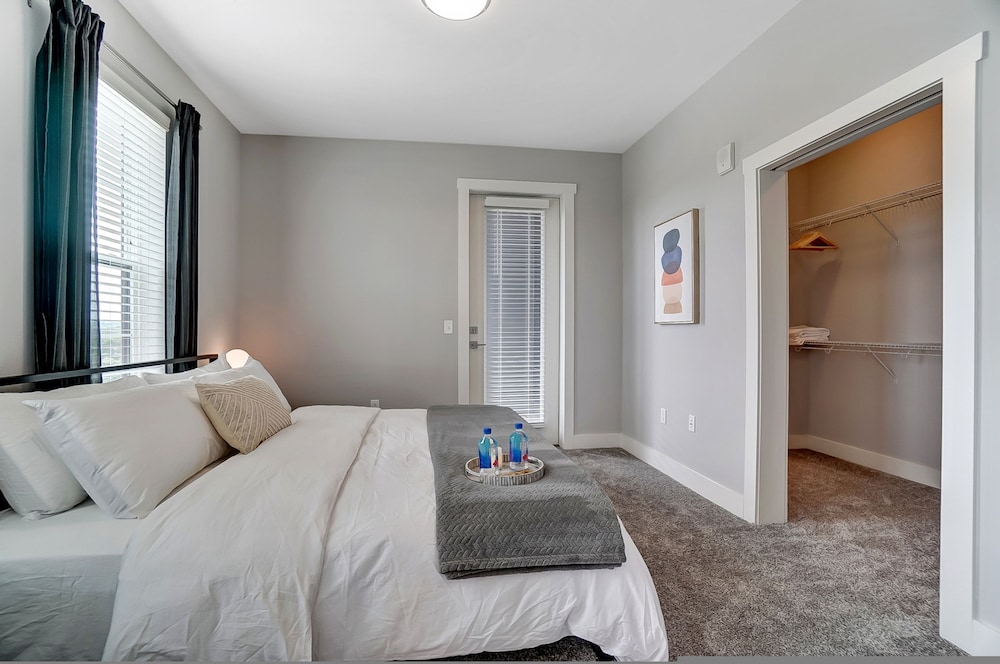 Opulent Corner 2BR Near OSU w Garage Parking, Zdjęcie 9