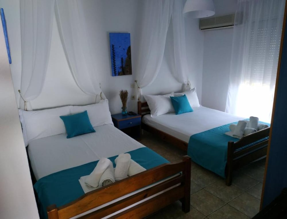 Family Room Sea View | Upper Floor