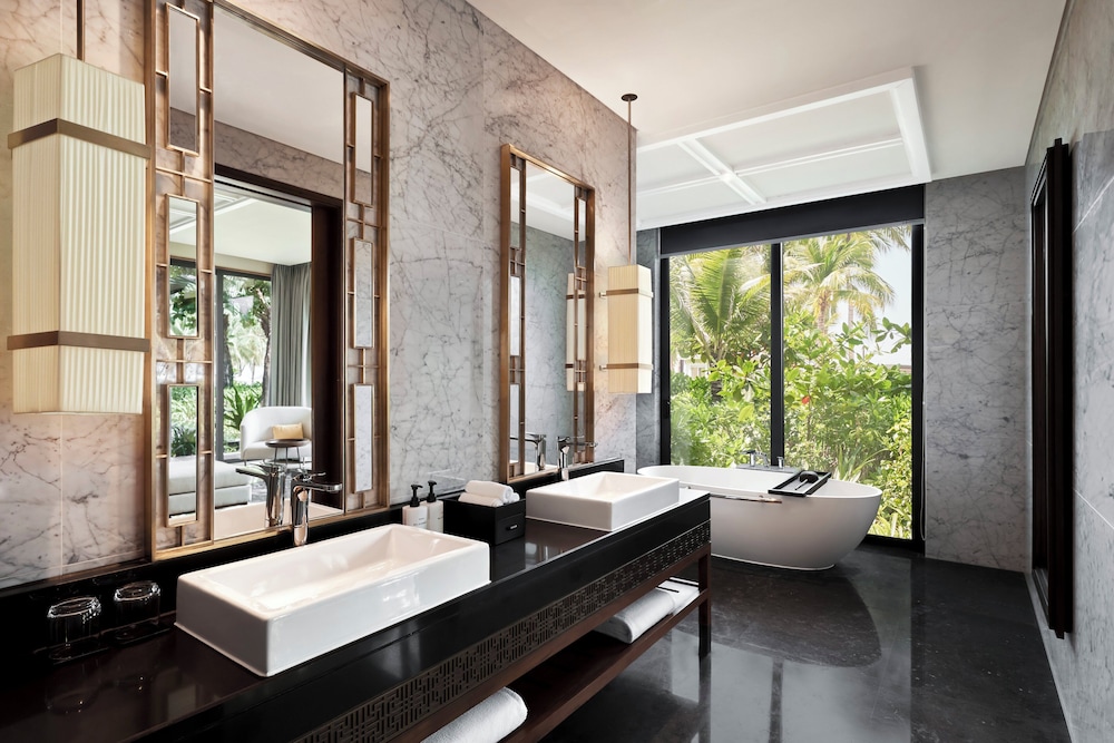 Villa, 4 Bedrooms, Club Lounge Access, Oceanfront thumbnail 5