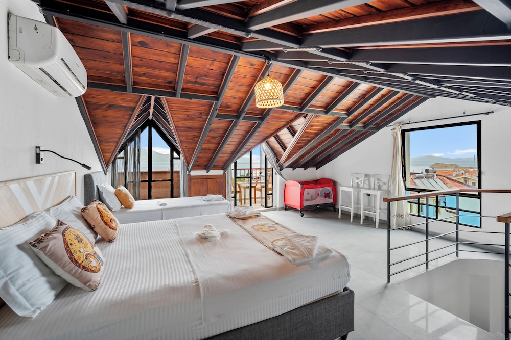 Executive Penthouse, Balcony photo 1
