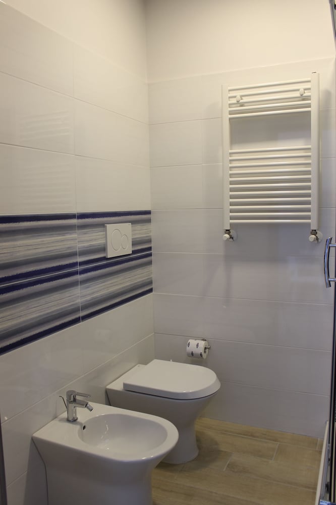 Triple Room - Photo 6