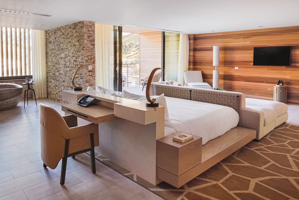 Suite (Peregrine)