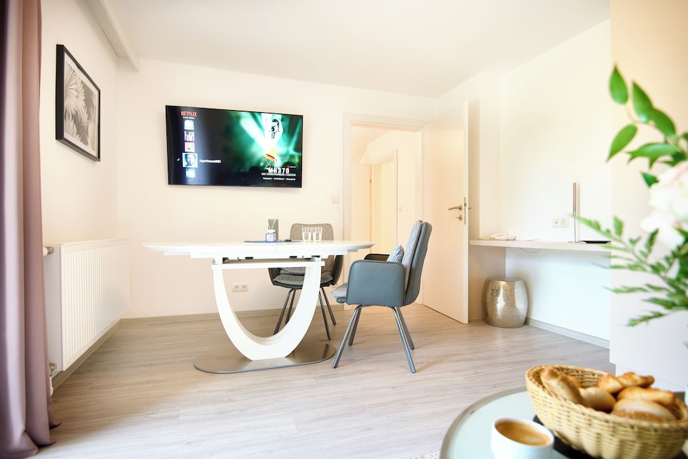 Apartment (Modern) photo 2