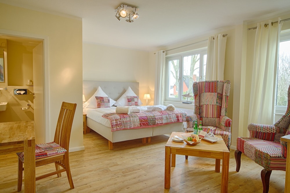 Deluxe Double Room photo 3